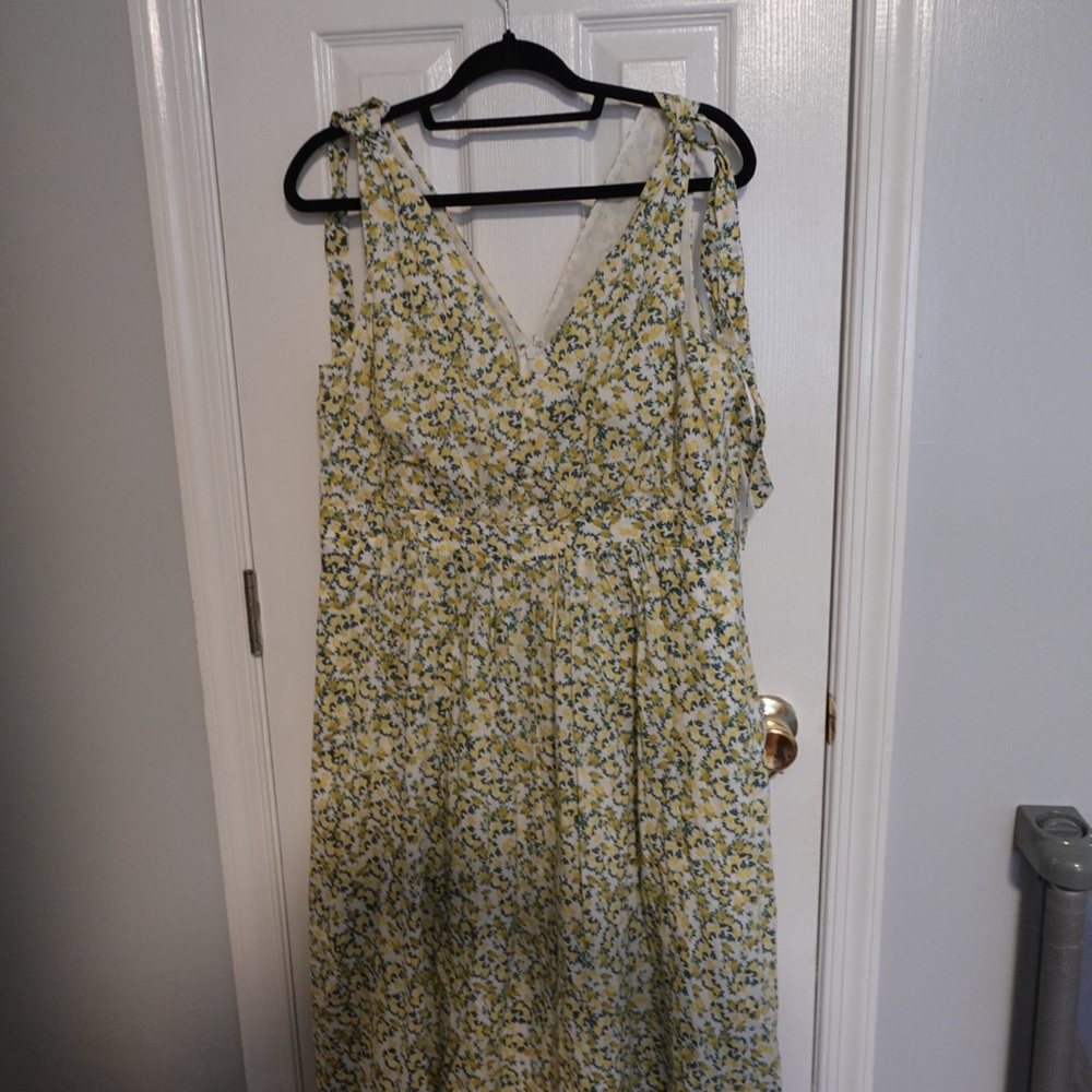 Floral Sleeveless Dress